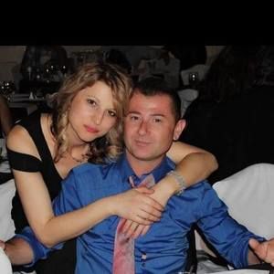 Meet your Posher, Mirela